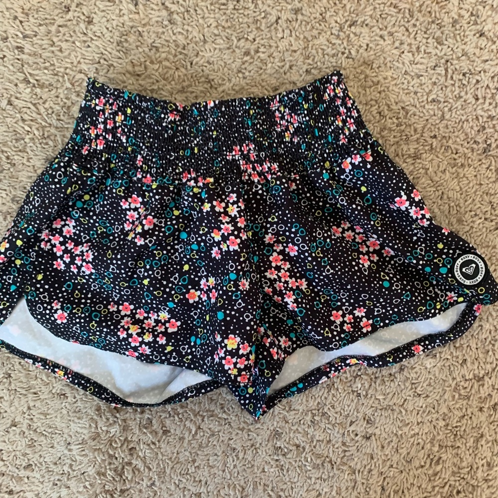 roxy floral shorts/ board shorts